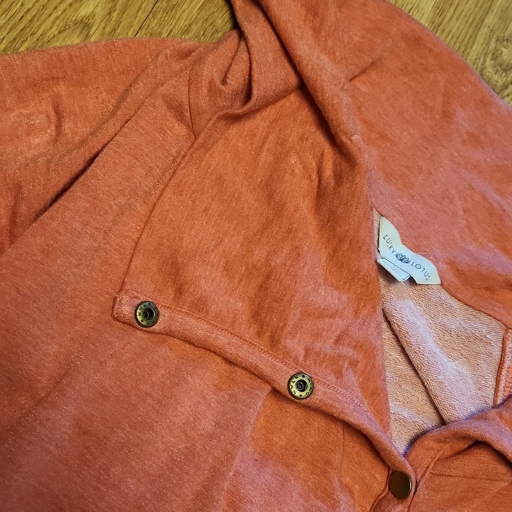 Lucky Lotus coral snap front cardigan sz XS